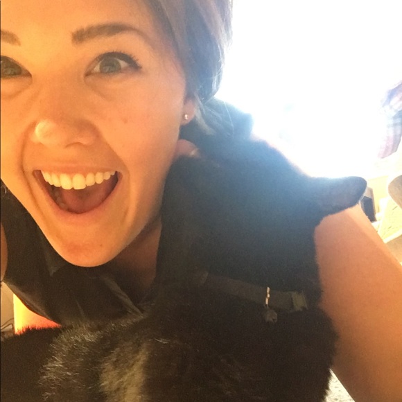 Meet your Posher, Simone - Picture 2 of 2